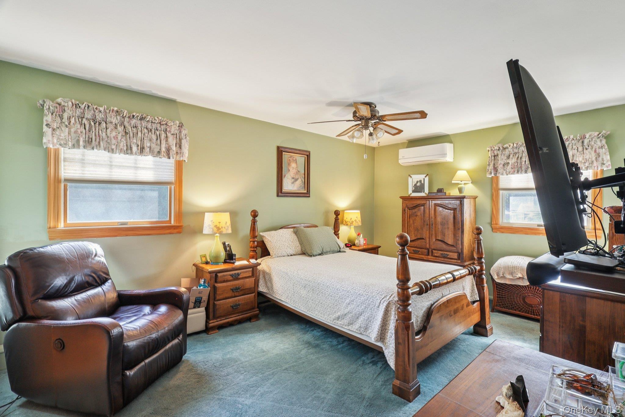 170 Melville Road, Huntington Station, NY 11746