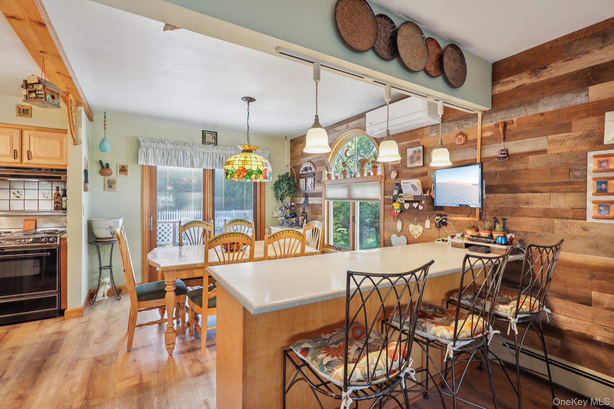 170 Melville Road, Huntington Station, NY 11746