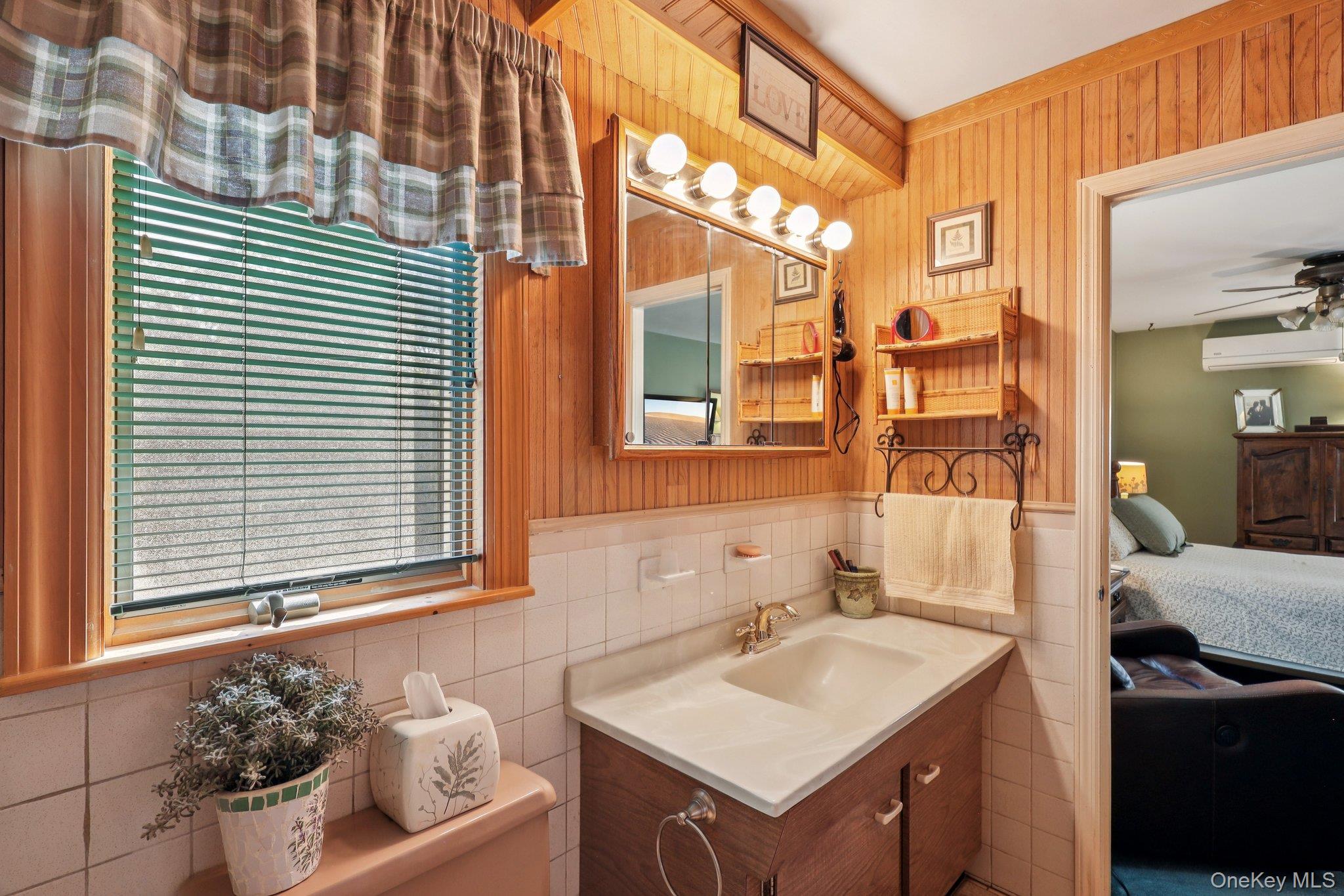 170 Melville Road, Huntington Station, NY 11746