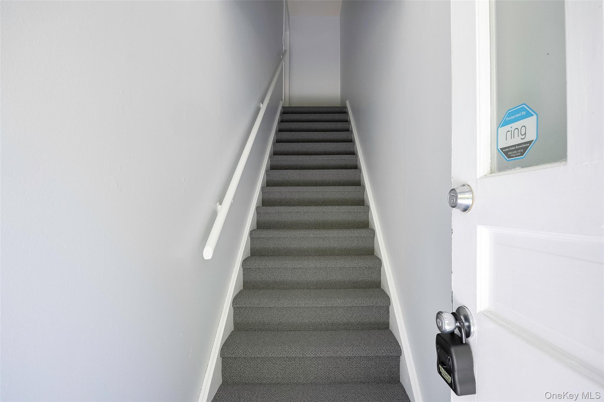 321 Titusville Road # D12, Poughkeepsie, NY 12603