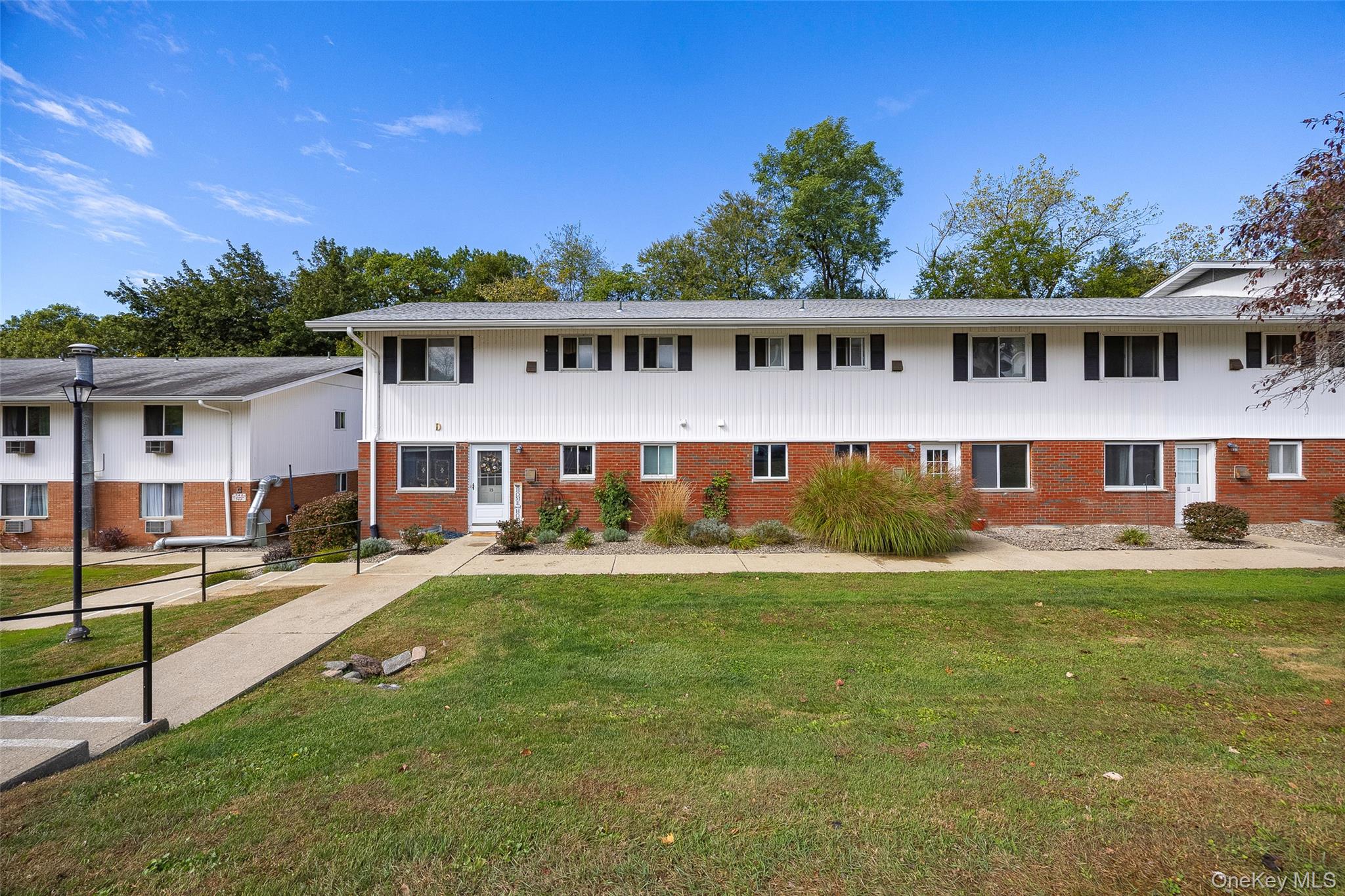 321 Titusville Road # D12, Poughkeepsie, NY 12603