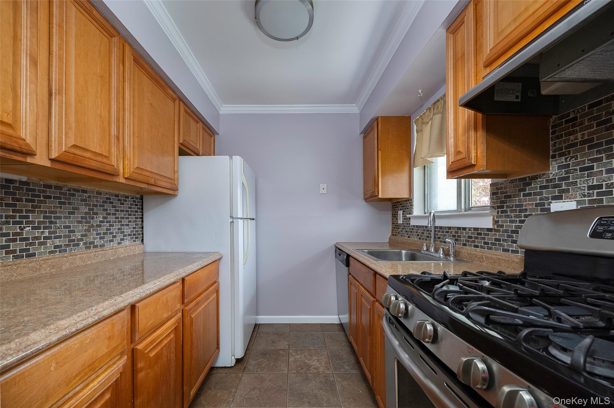 321 Titusville Road # D12, Poughkeepsie, NY 12603