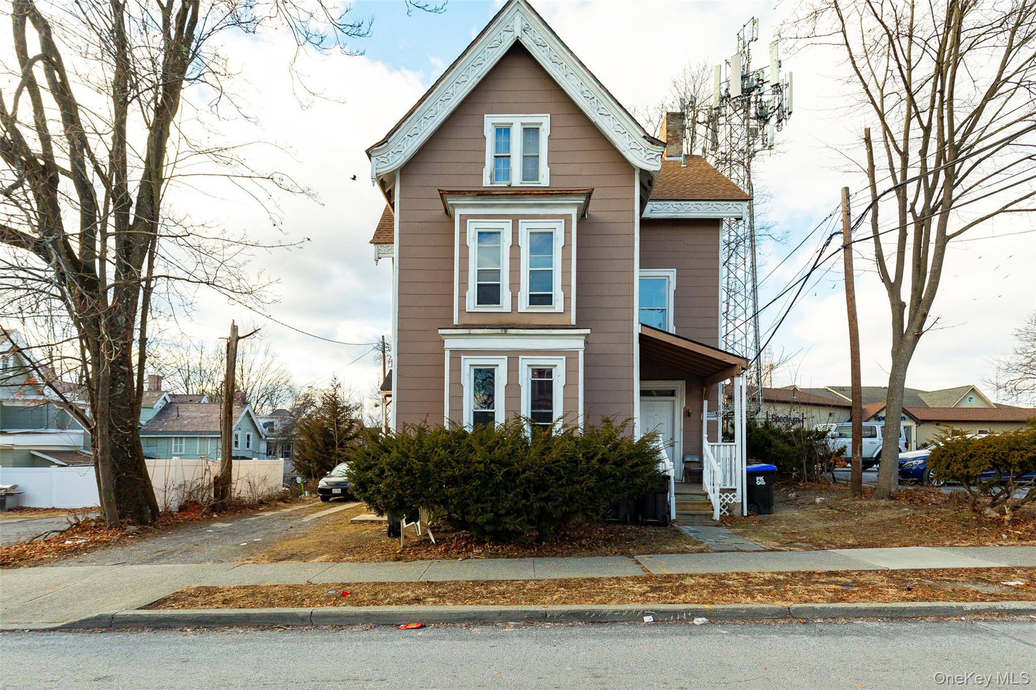 18 S Clinton Street, Poughkeepsie, NY 12601