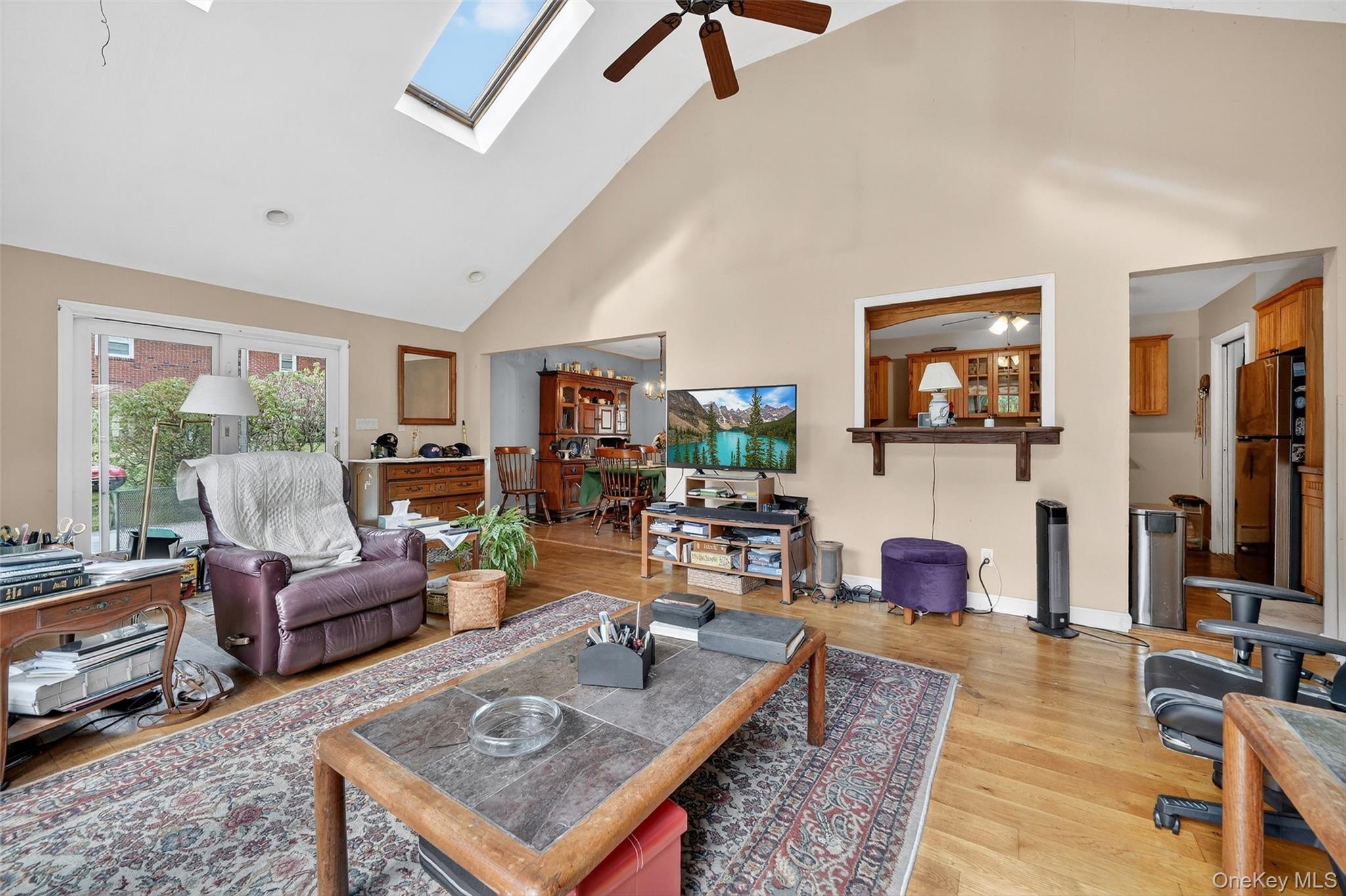 14 Halsey Place, Valhalla, NY 10595