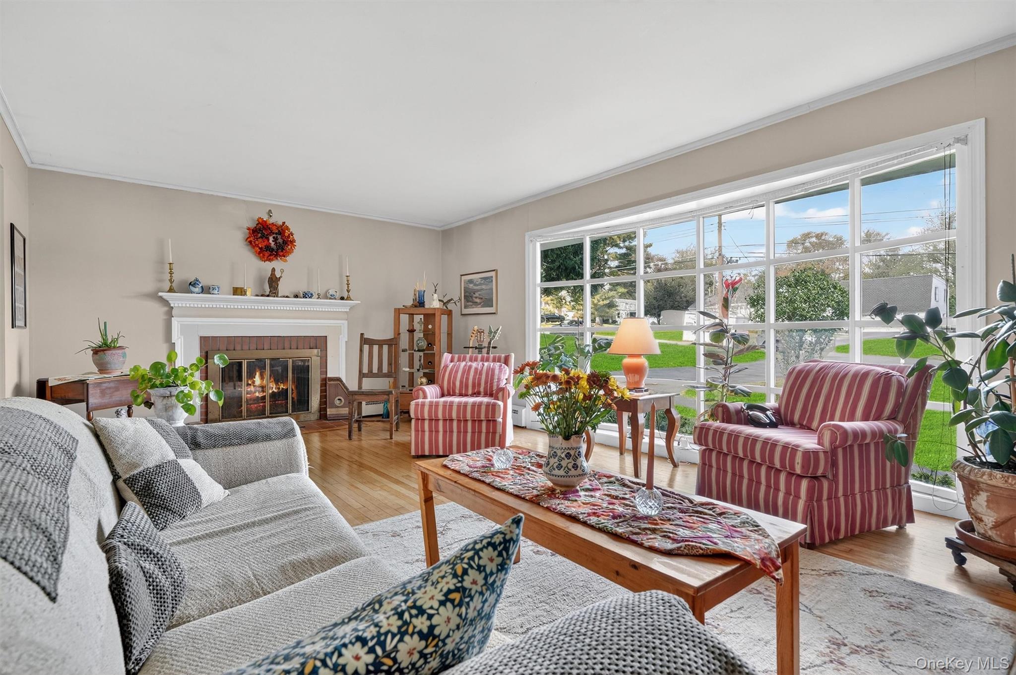 14 Halsey Place, Valhalla, NY 10595