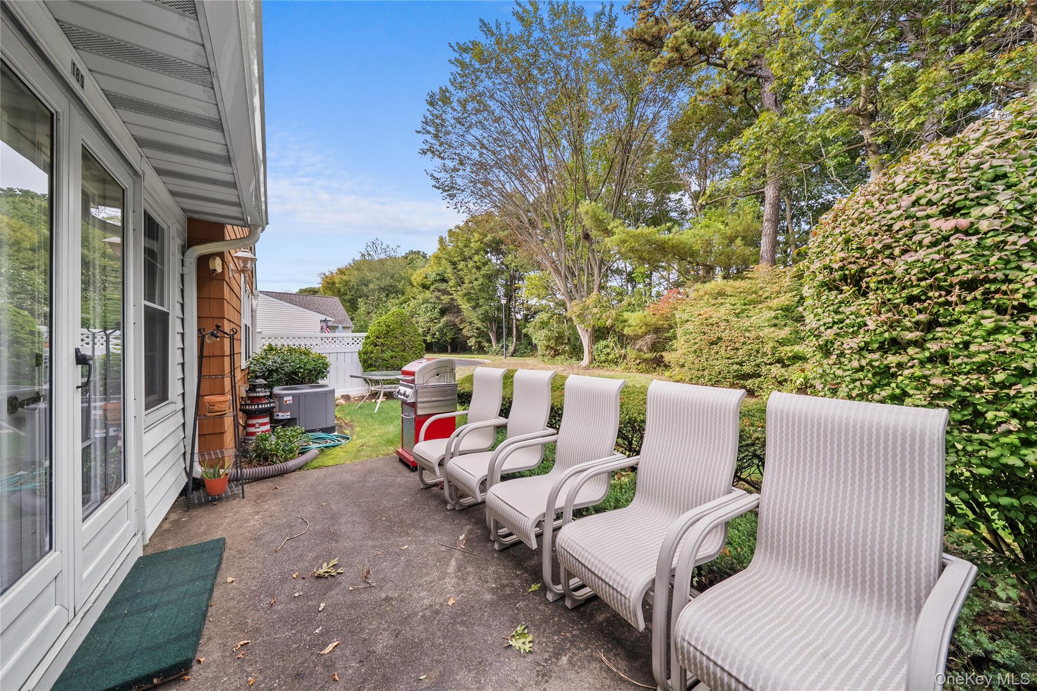 189 Revere Drive # 189, Sayville, NY 11782