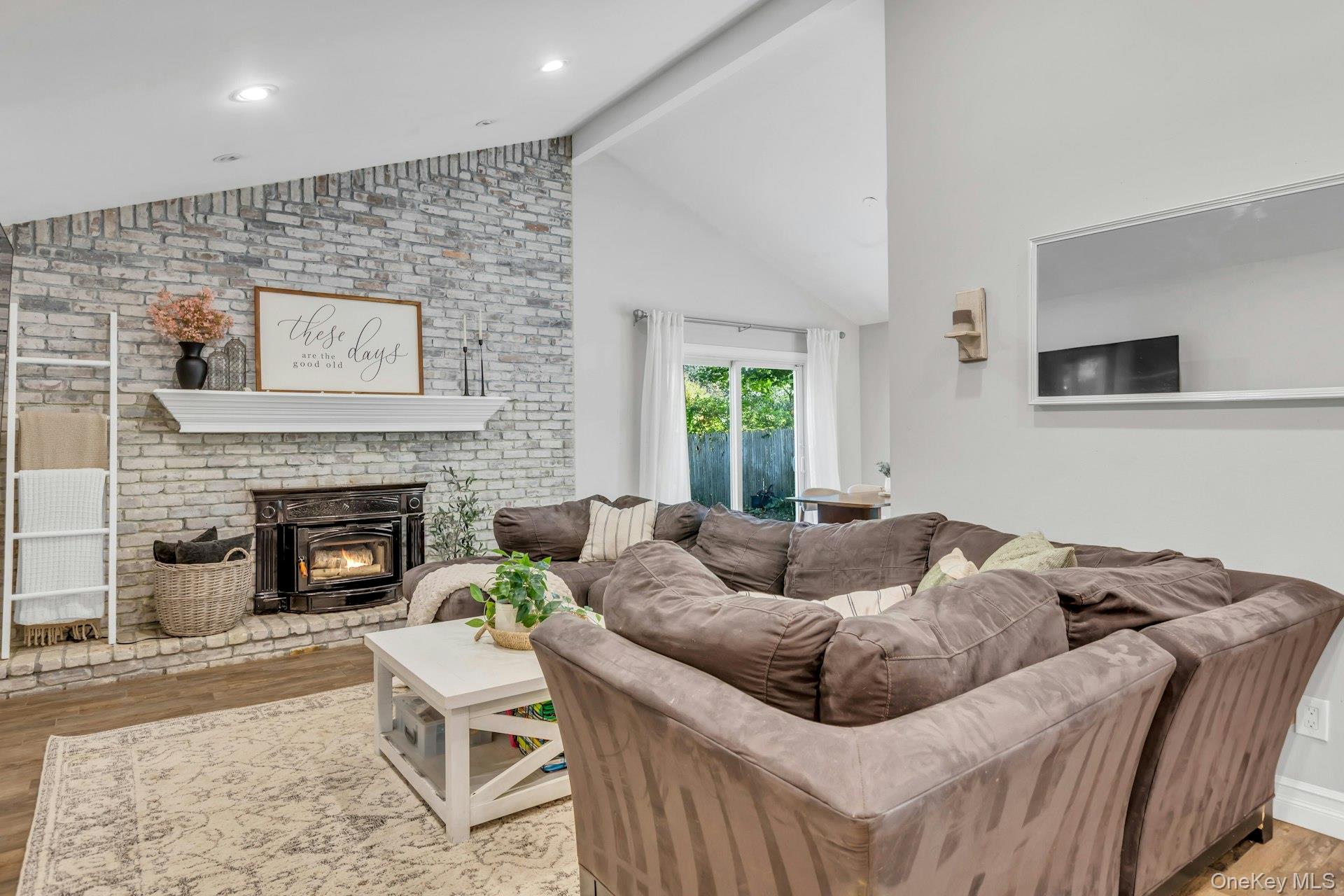 185 14th Avenue, Holtsville, NY 11742