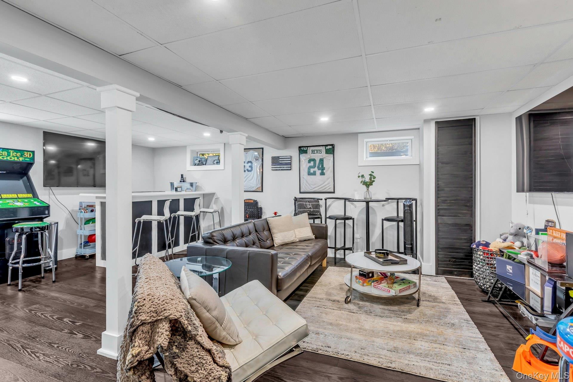 185 14th Avenue, Holtsville, NY 11742