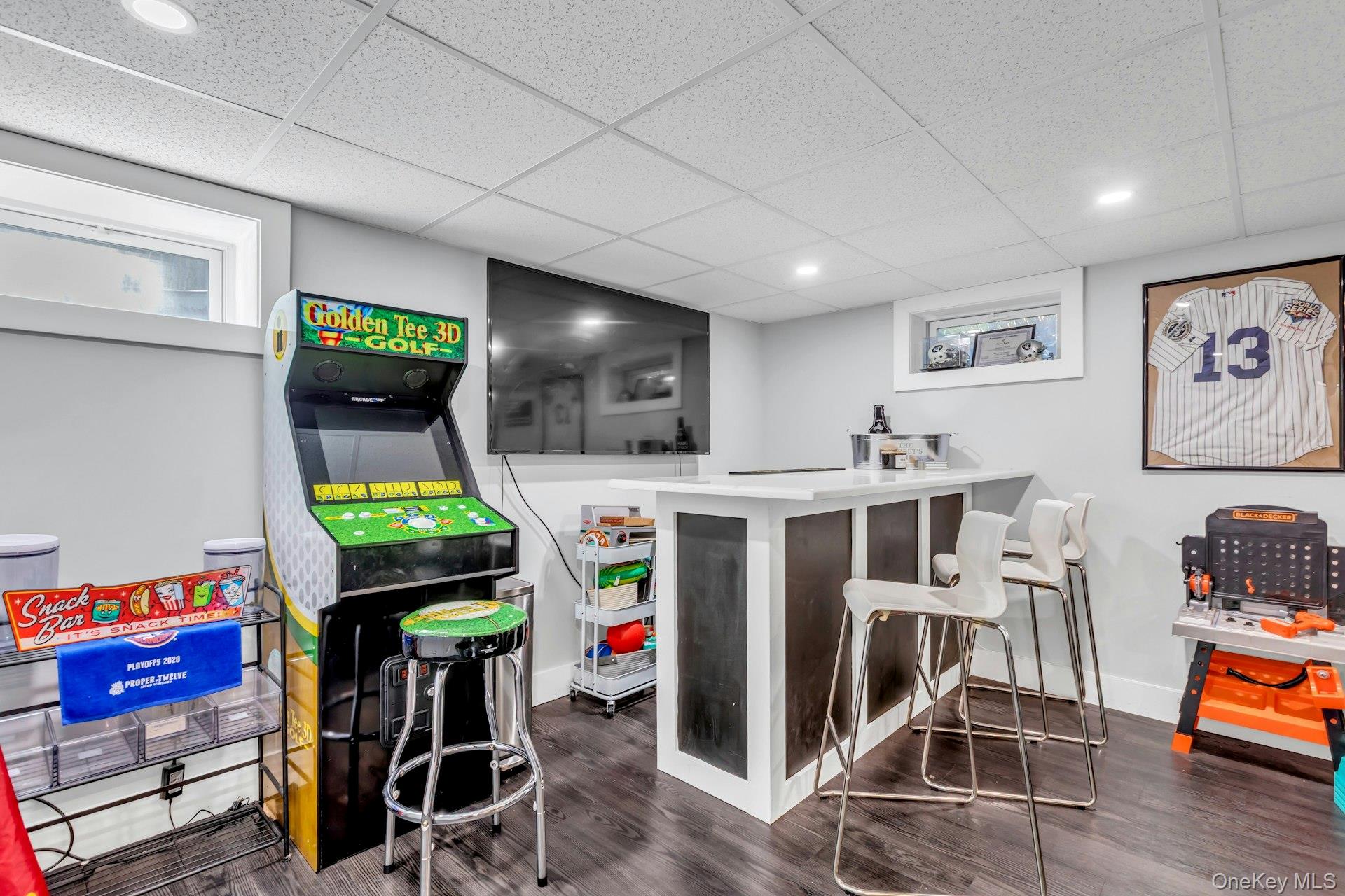 185 14th Avenue, Holtsville, NY 11742