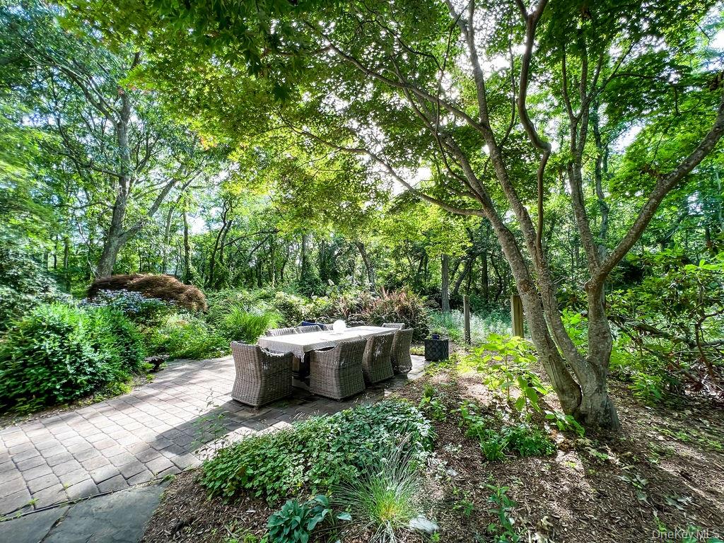 1045 Wagon Wheel Lane, Cutchogue, NY 11935