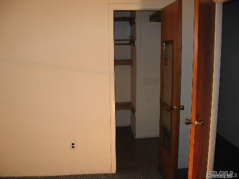 540 Oak Street, Copiague, NY 11726