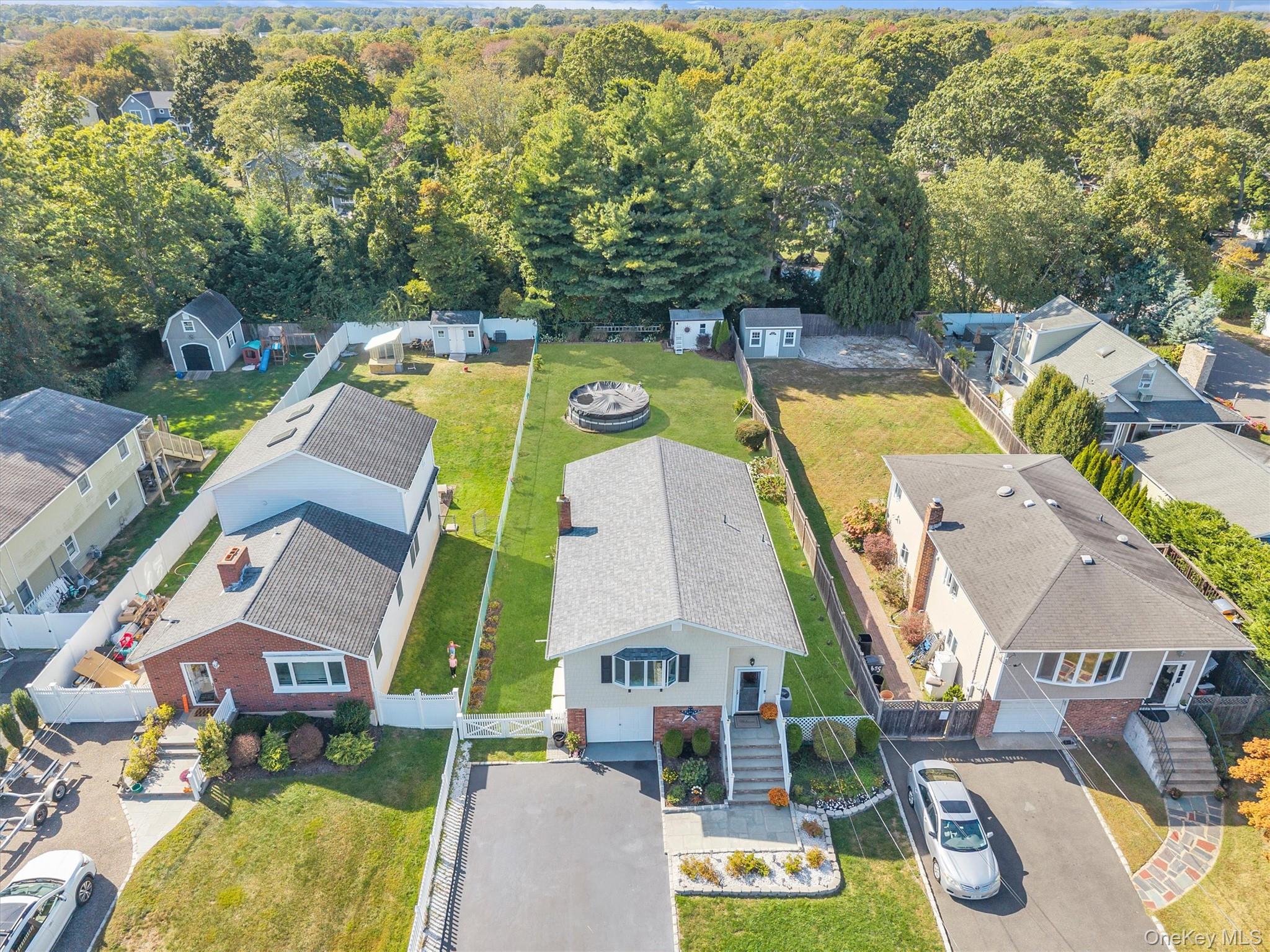 316 Vanderbilt Boulevard, Oakdale, NY 11769