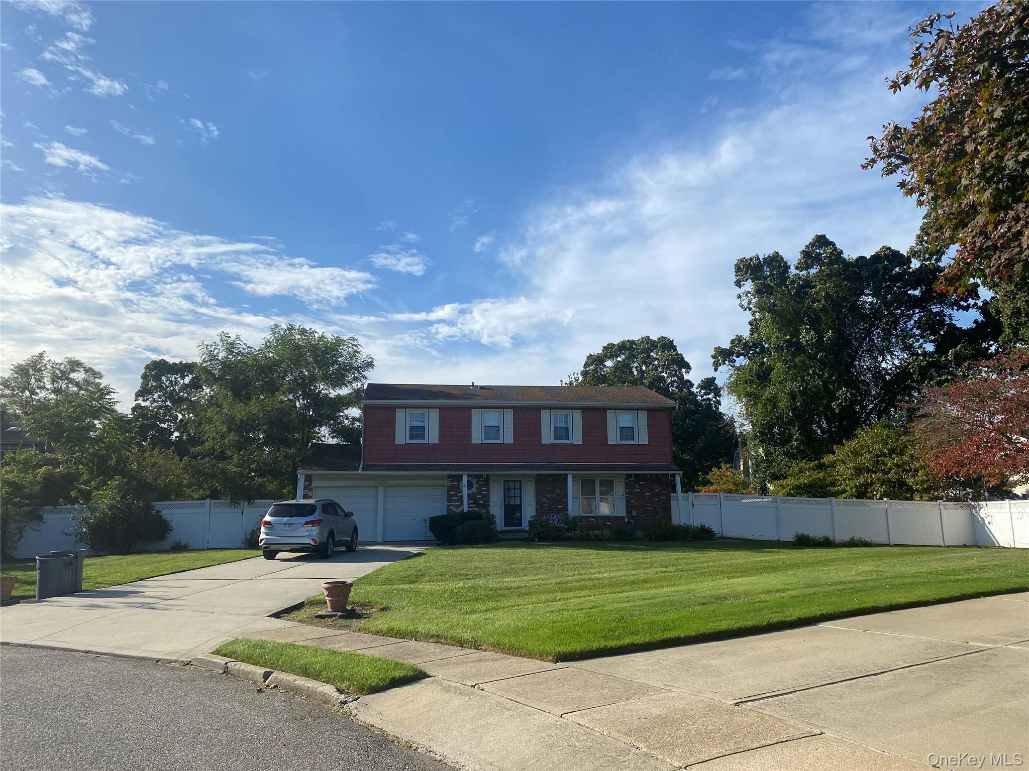 31 Melody Lane, Amityville, NY 11701