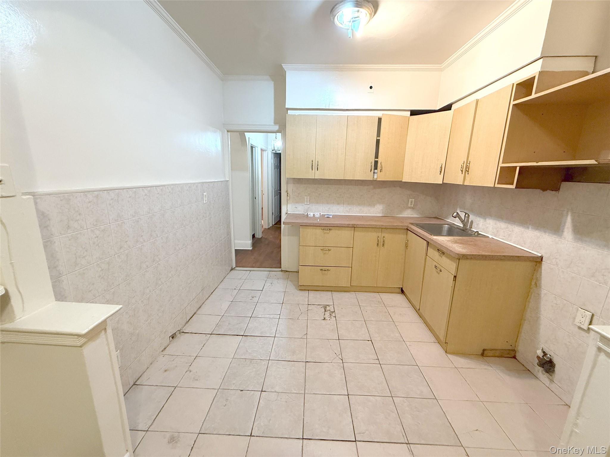 8818 Avenue A, Brooklyn, NY 11236