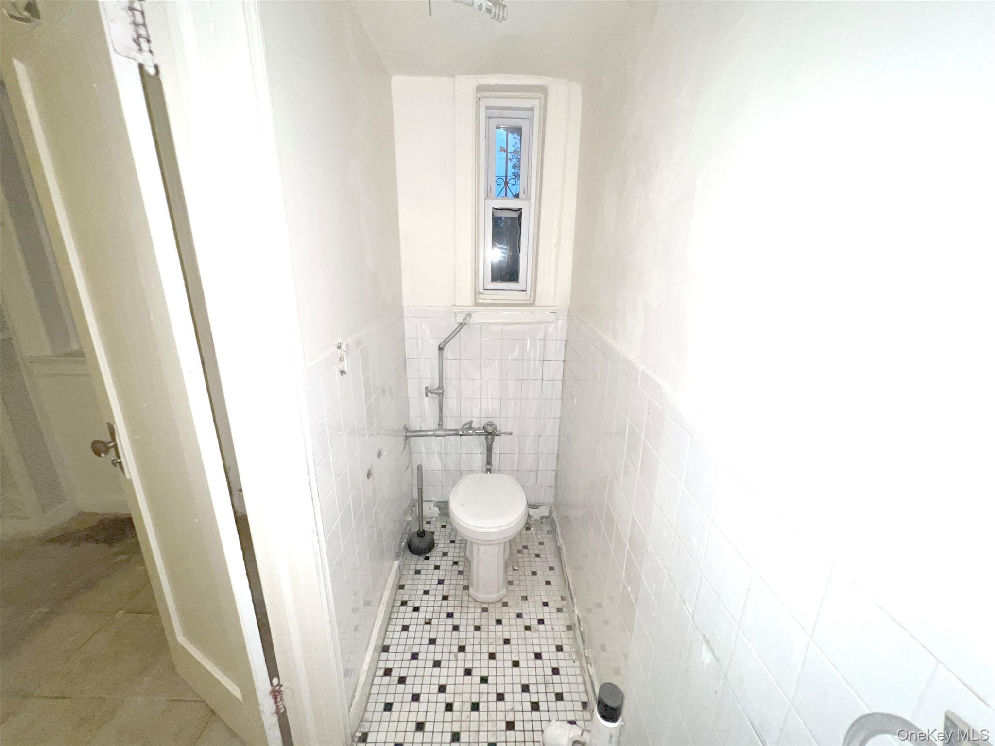 8818 Avenue A, Brooklyn, NY 11236