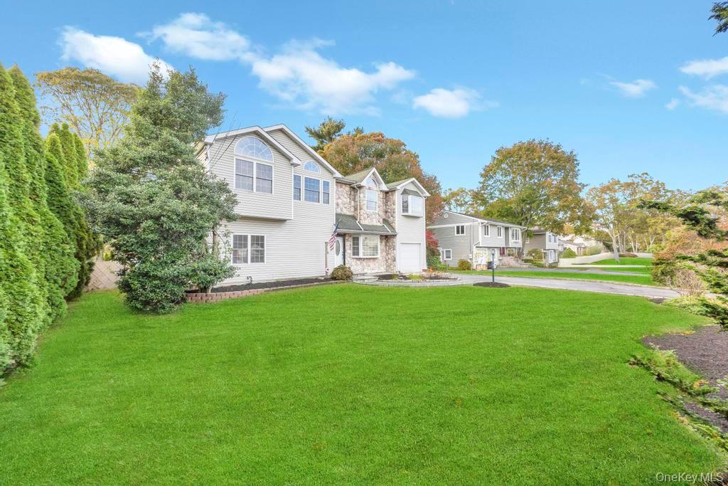 106 Southern Boulevard, Hauppauge, NY 11788