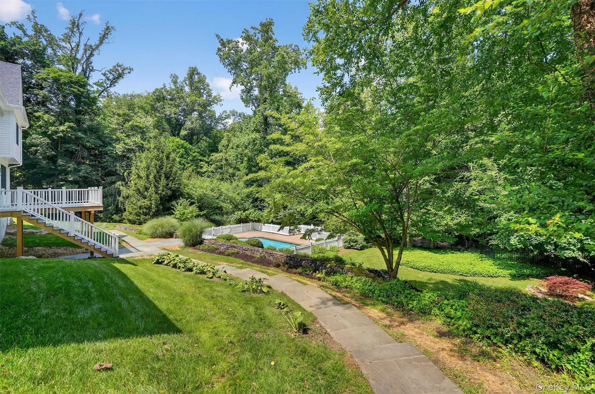 9 Flanders Lane, Cortlandt Manor, NY 10567