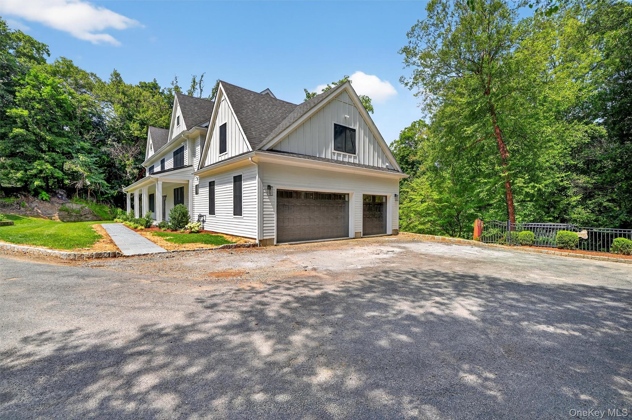 9 Flanders Lane, Cortlandt Manor, NY 10567