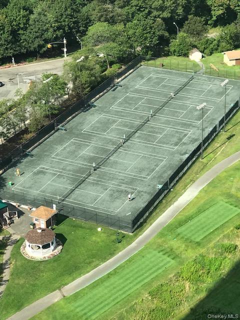 27110 Grand Central Parkway # 2E, Floral Park, NY 11005