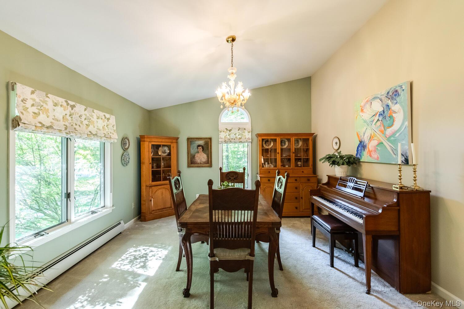 10 Glen View Drive, Red Hook, NY 12571