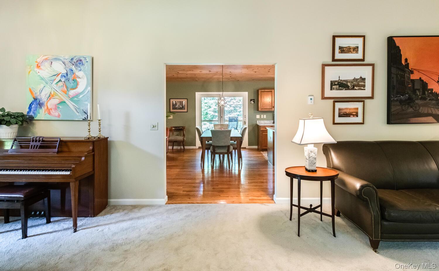 10 Glen View Drive, Red Hook, NY 12571