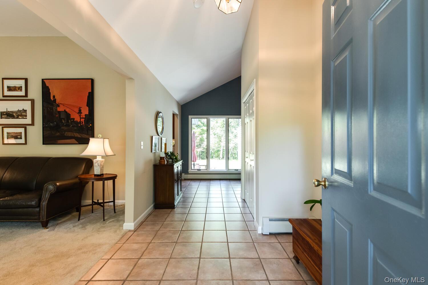 10 Glen View Drive, Red Hook, NY 12571