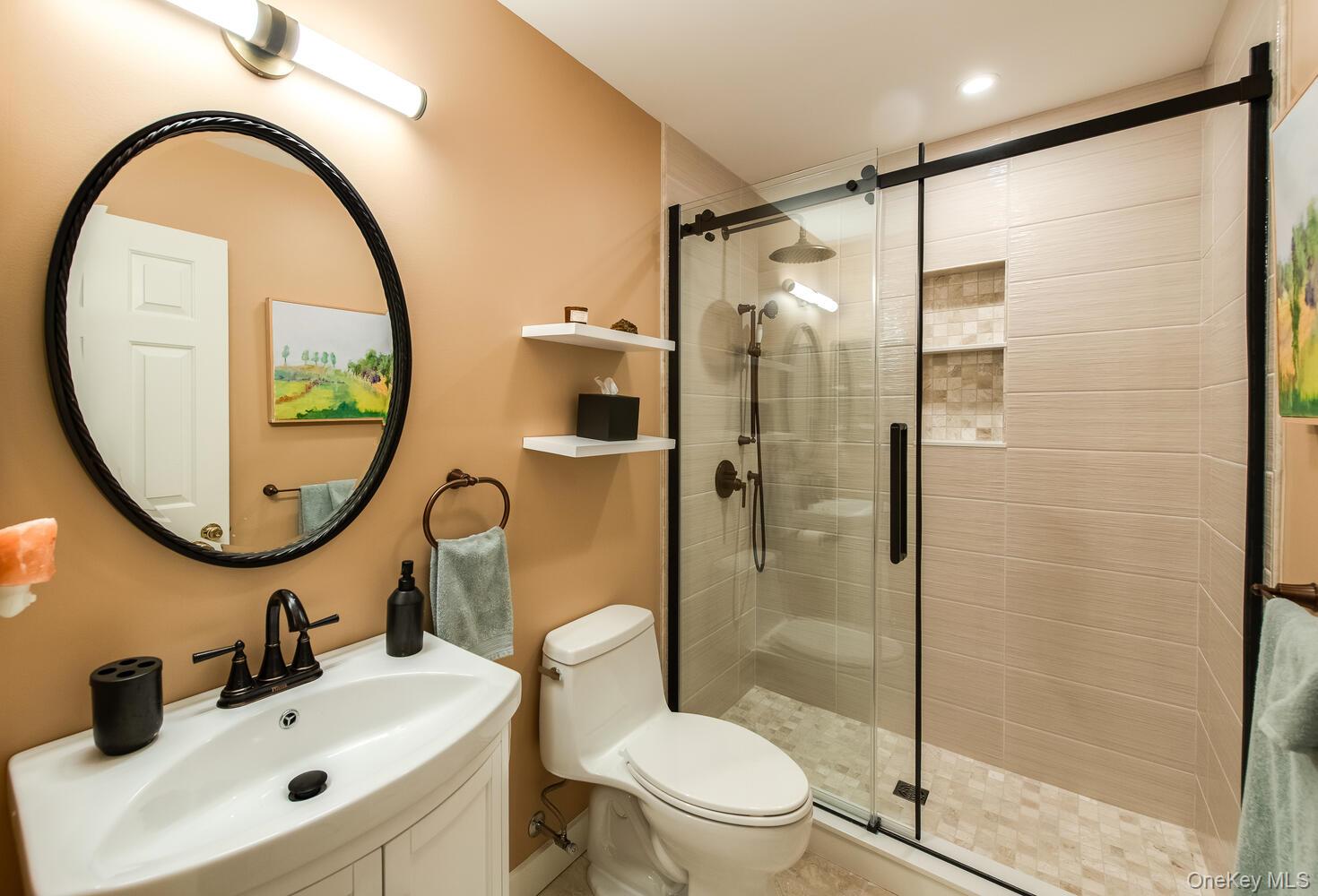 10 Glen View Drive, Red Hook, NY 12571