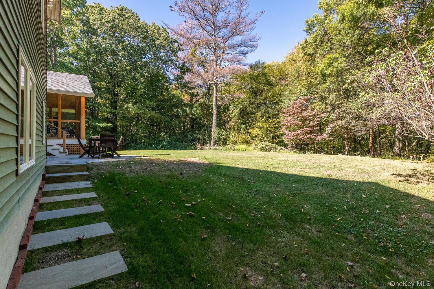 10 Glen View Drive, Red Hook, NY 12571