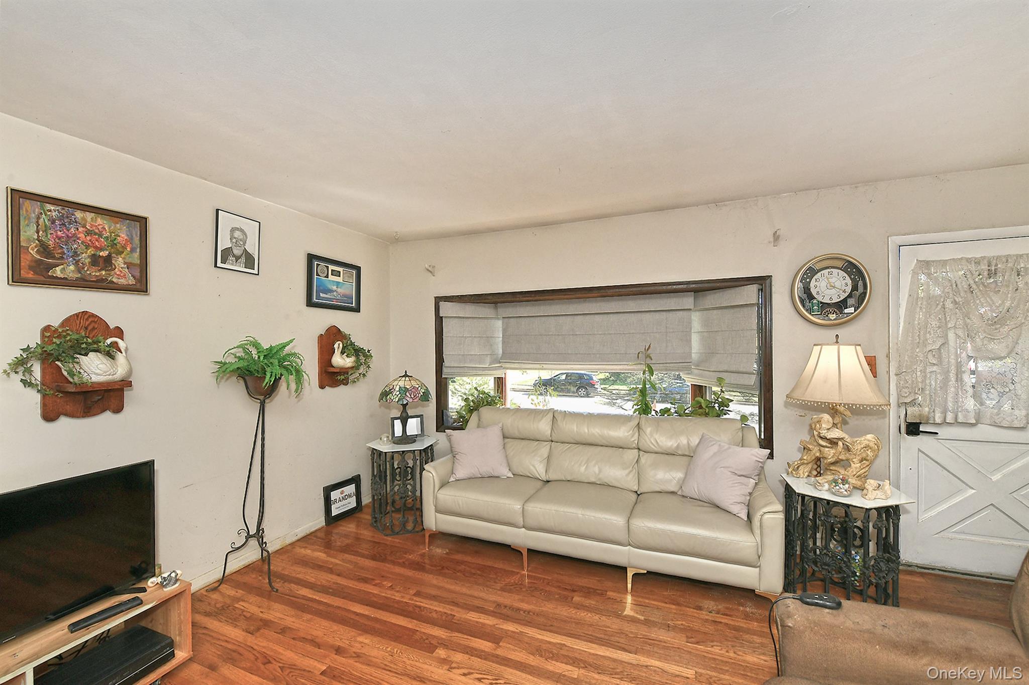 80 Marie Crescent, Commack, NY 11725