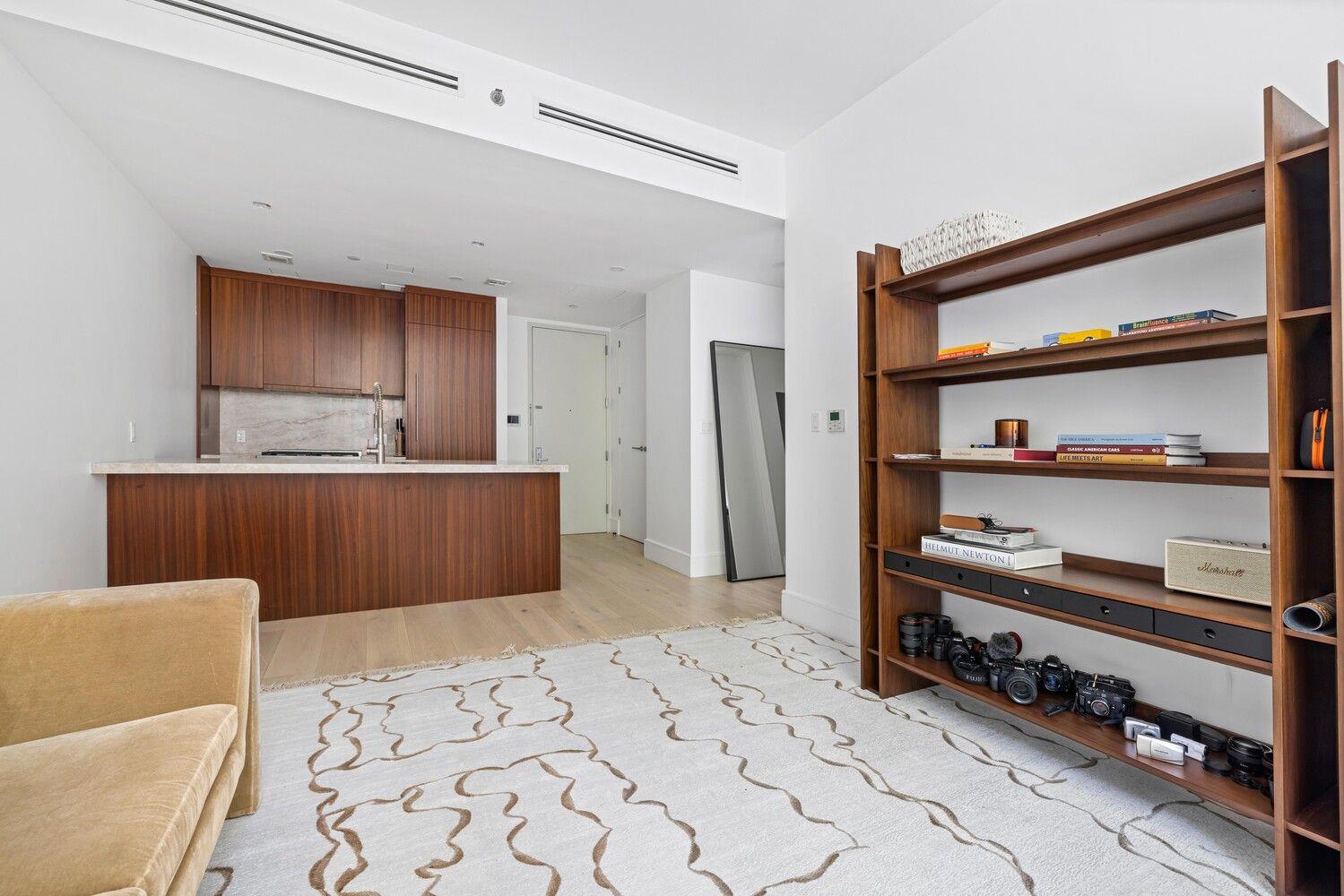 244 E 52ND Street # 2A, New York (Manhattan), NY 10022