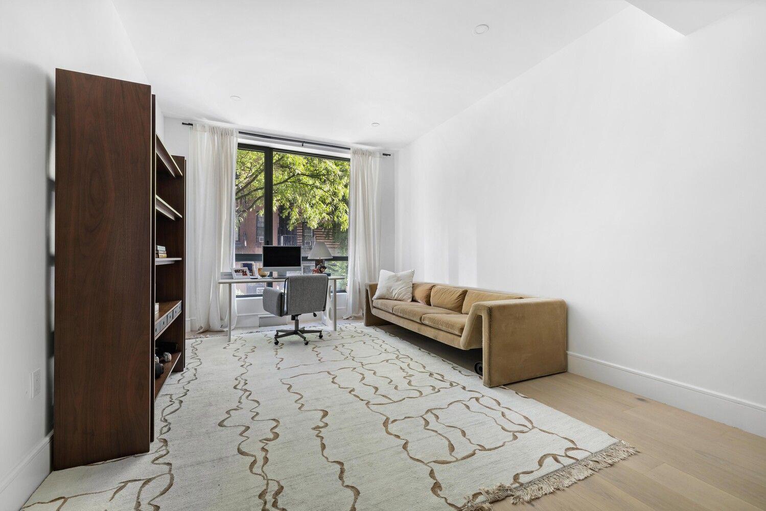 244 E 52ND Street # 2A, New York (Manhattan), NY 10022