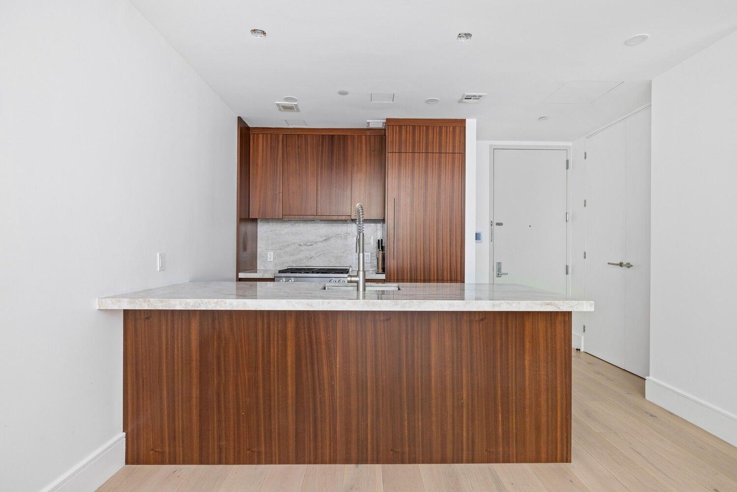 244 E 52ND Street # 2A, New York (Manhattan), NY 10022