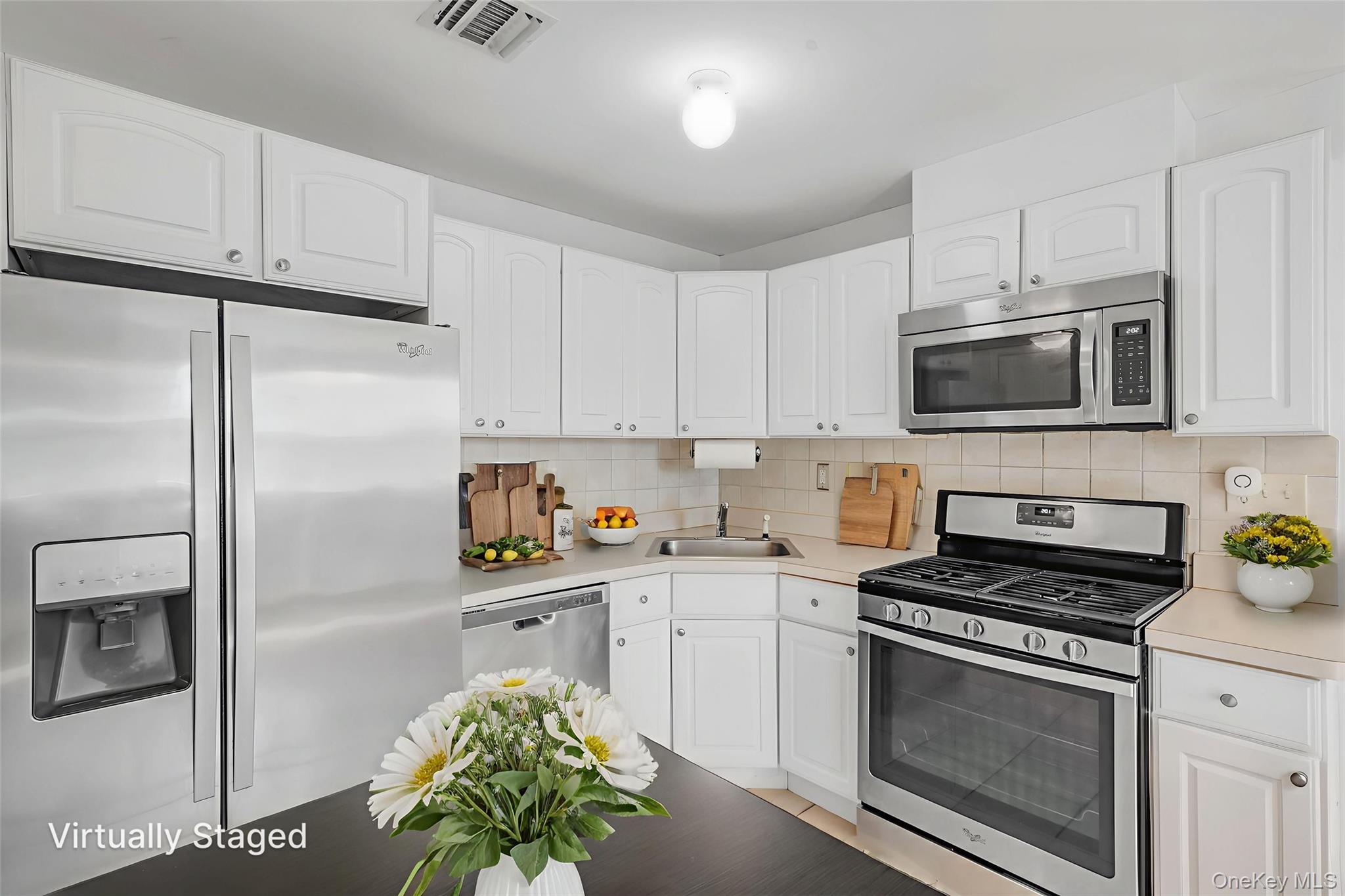 183 Atlantic Avenue # 2, Lynbrook, NY 11563