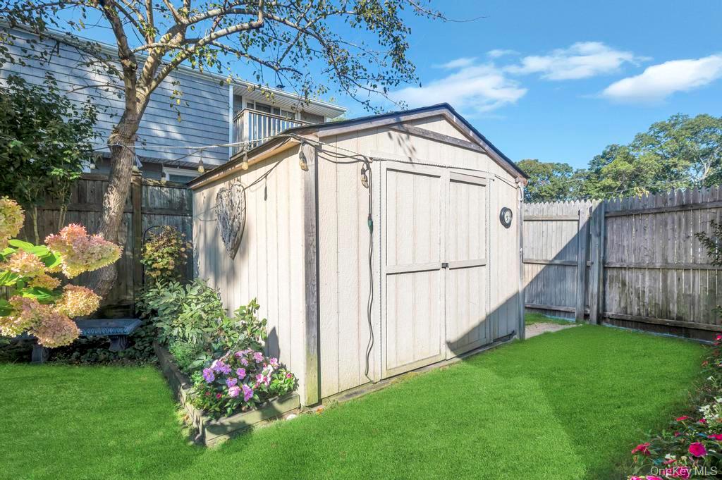 20 Peak Street, Ronkonkoma, NY 11779