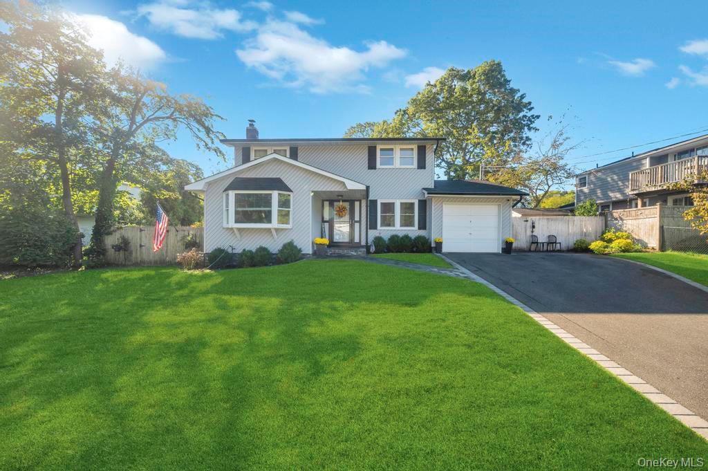 20 Peak Street, Ronkonkoma, NY 11779