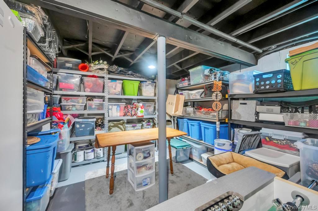 20 Peak Street, Ronkonkoma, NY 11779