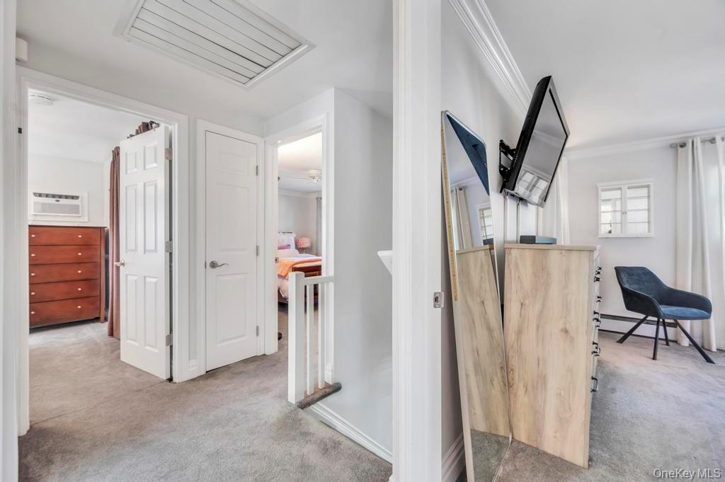 20 Peak Street, Ronkonkoma, NY 11779