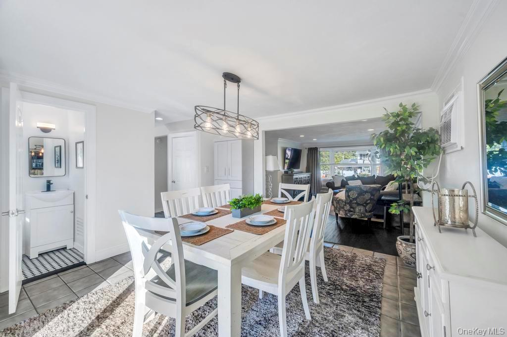 20 Peak Street, Ronkonkoma, NY 11779