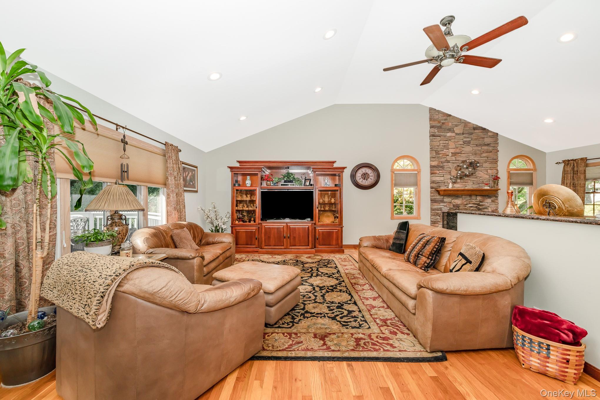 48 Glenwood Drive, Hauppauge, NY 11788