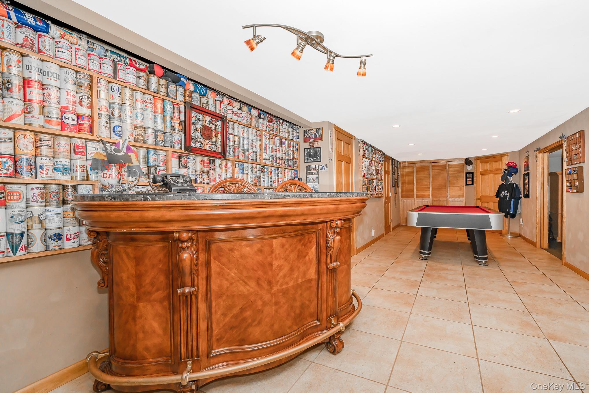 48 Glenwood Drive, Hauppauge, NY 11788