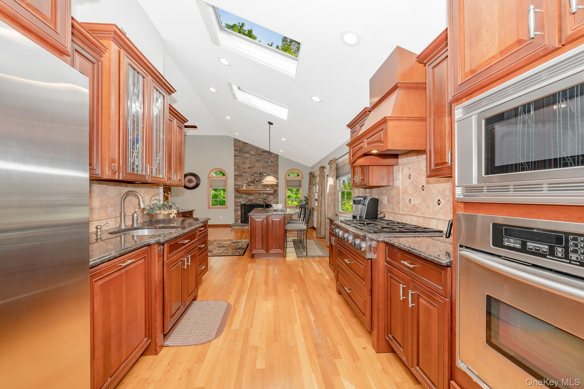 48 Glenwood Drive, Hauppauge, NY 11788