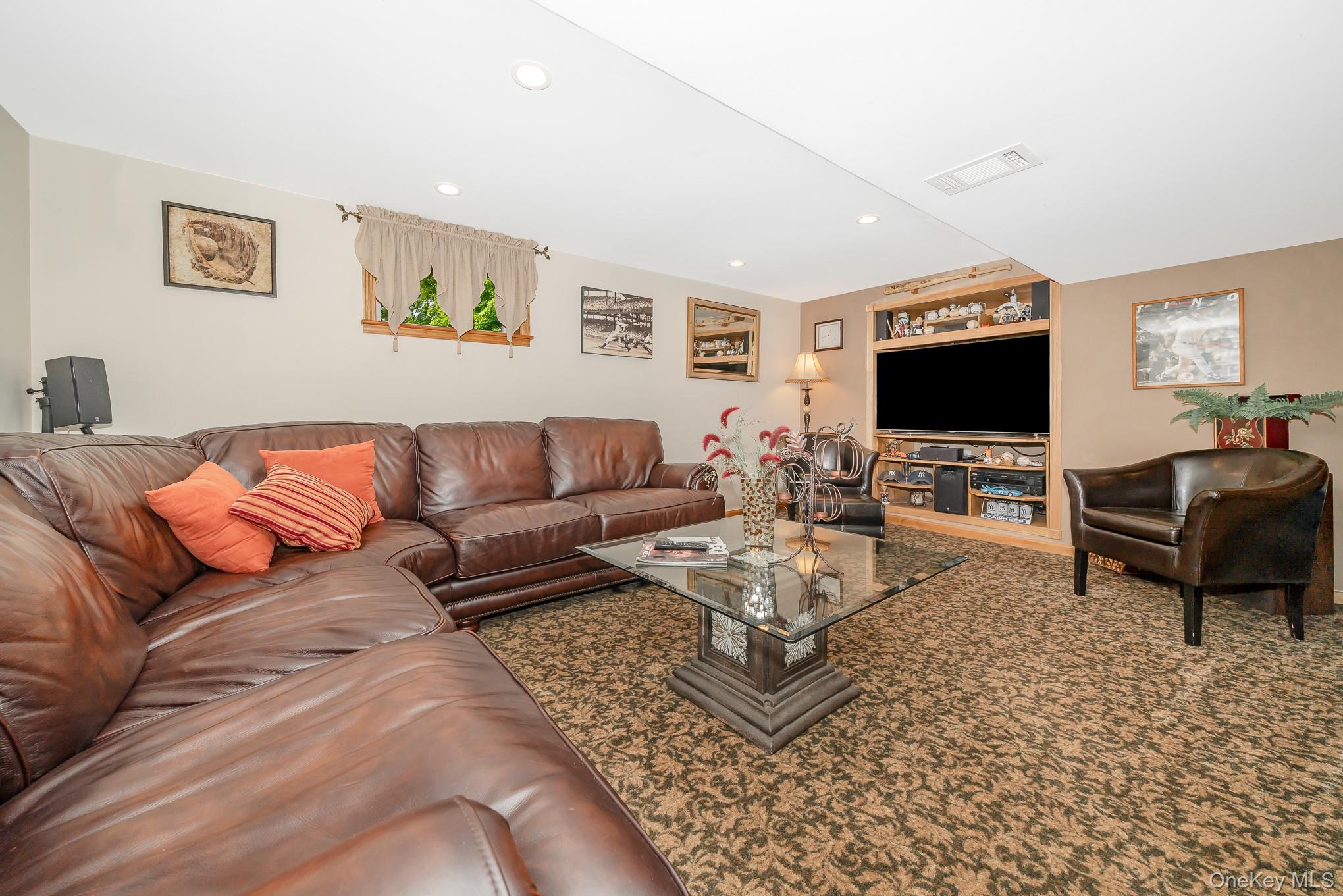 48 Glenwood Drive, Hauppauge, NY 11788