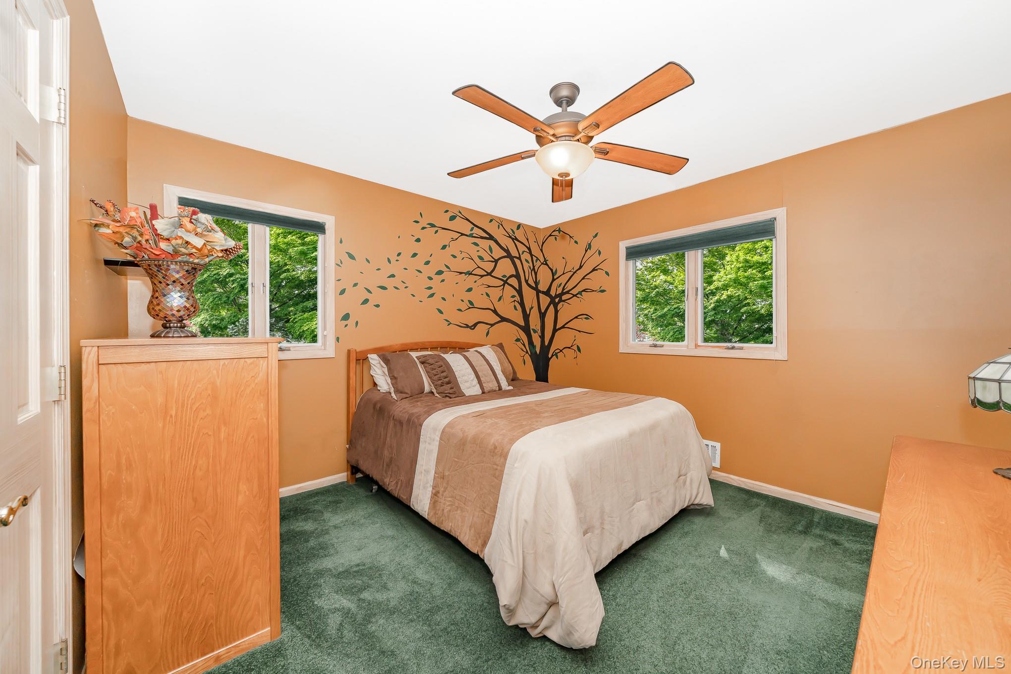 48 Glenwood Drive, Hauppauge, NY 11788