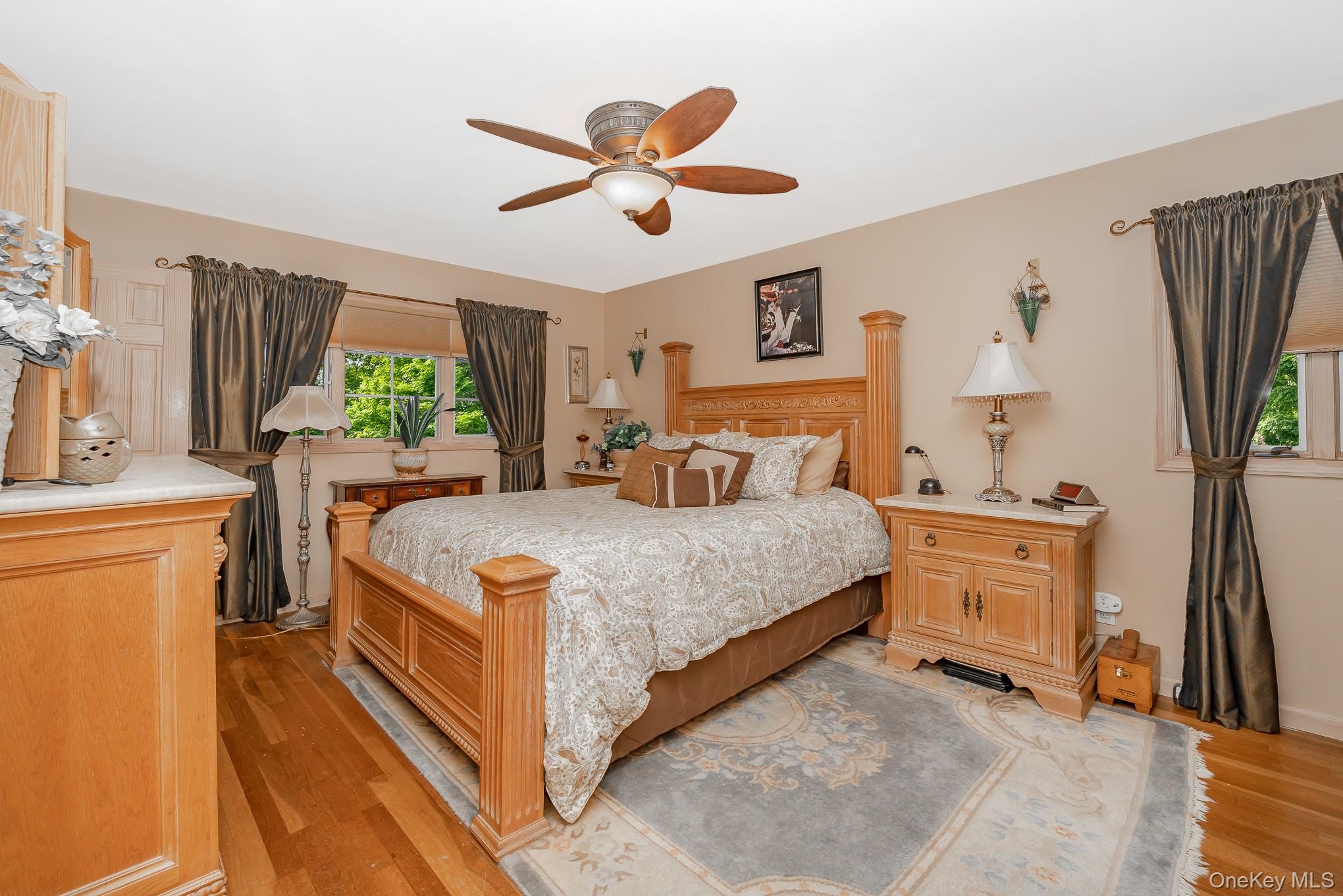 48 Glenwood Drive, Hauppauge, NY 11788