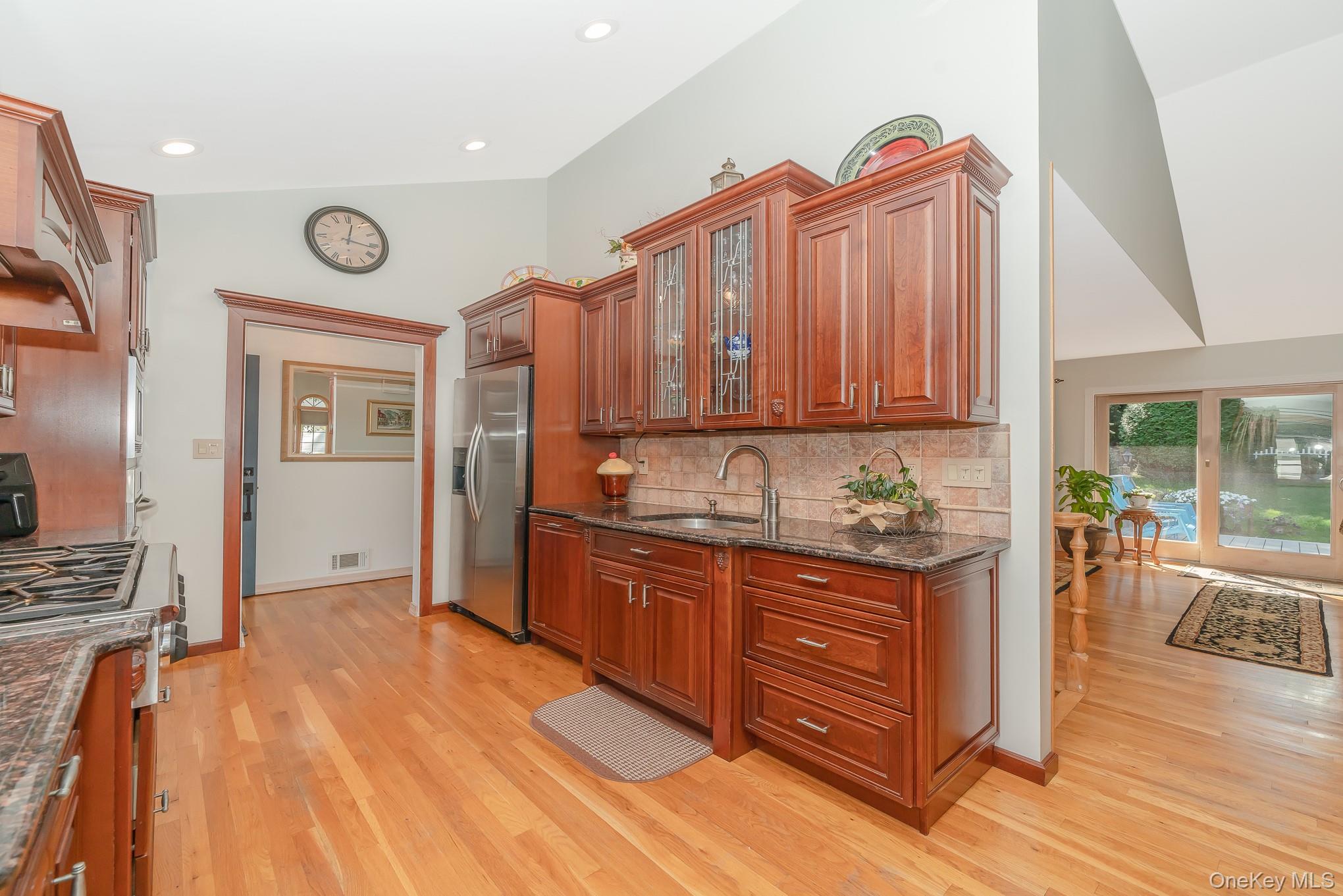 48 Glenwood Drive, Hauppauge, NY 11788