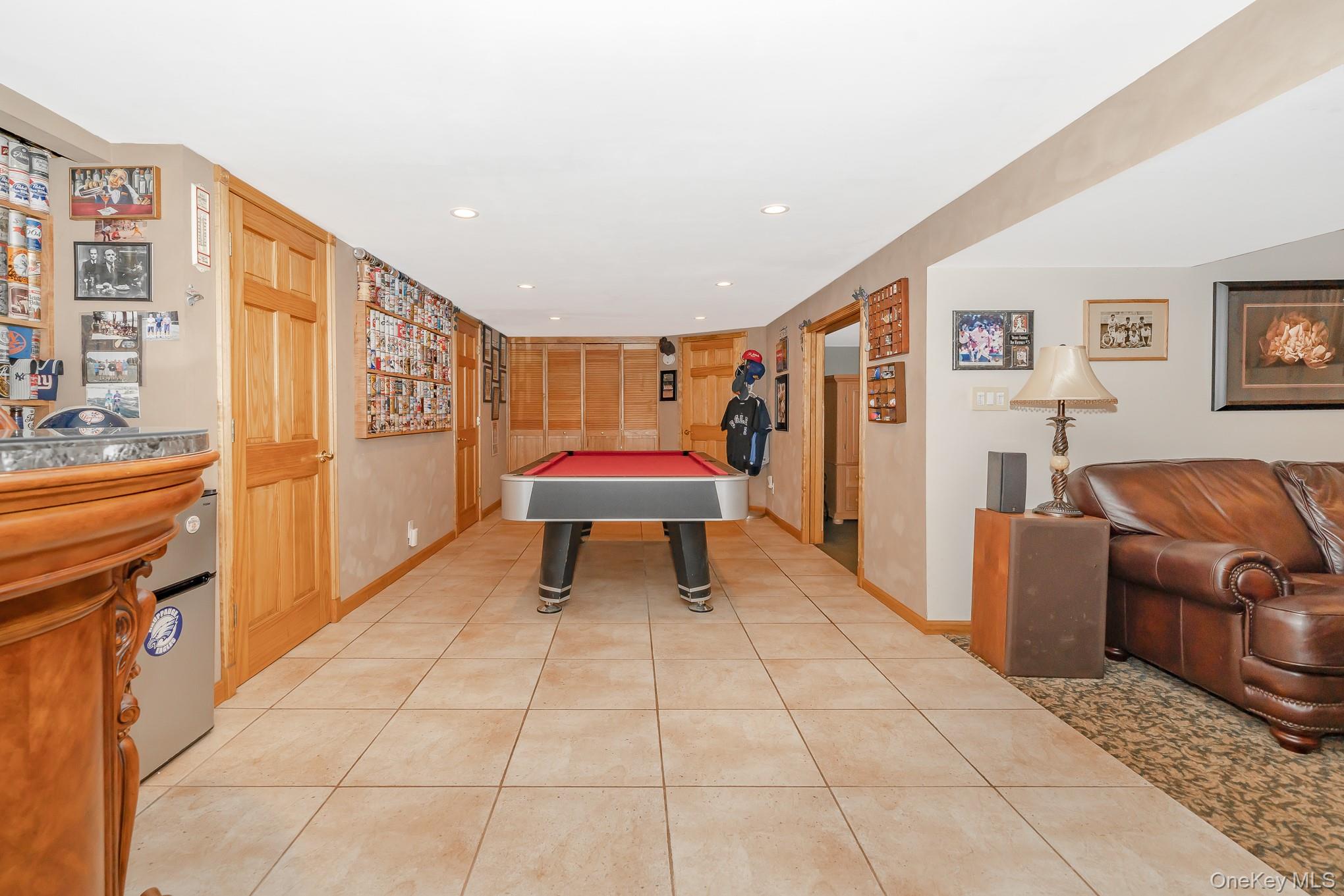 48 Glenwood Drive, Hauppauge, NY 11788