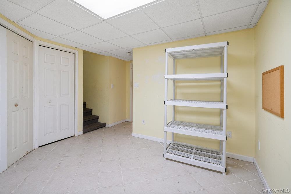 21 Larry Road, Selden, NY 11784