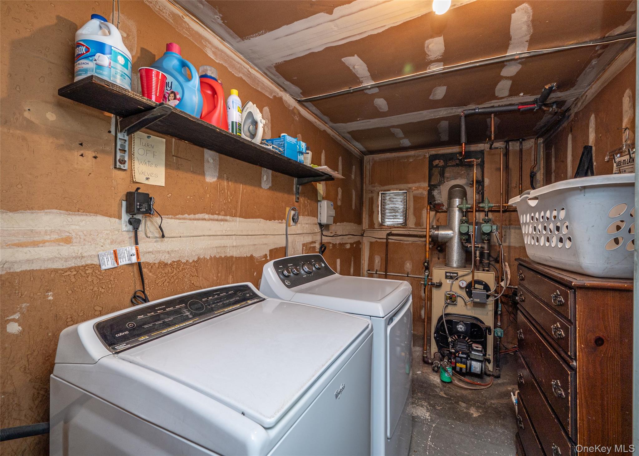 34 Scherer Street, Bethpage, NY 11714