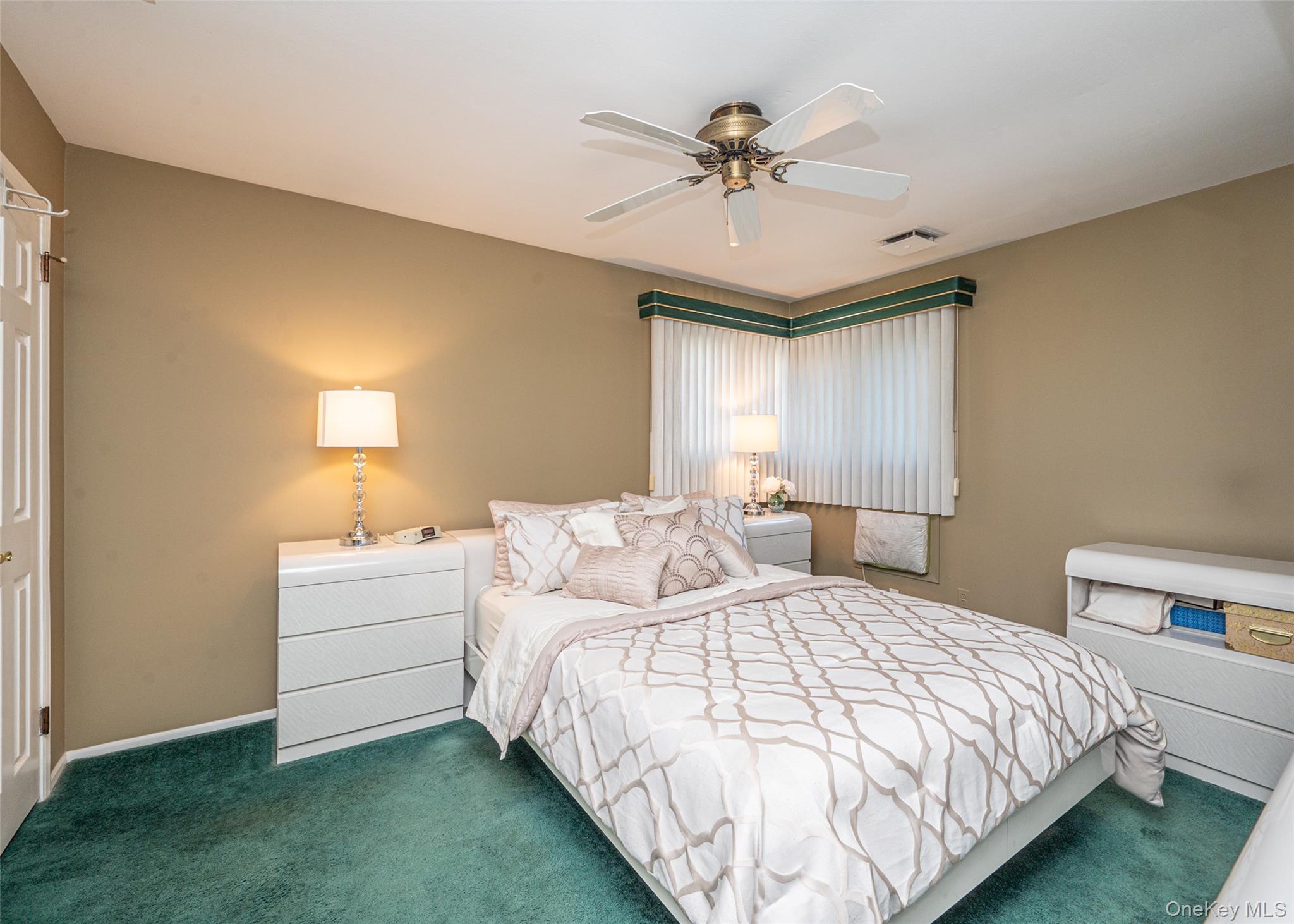 34 Scherer Street, Bethpage, NY 11714