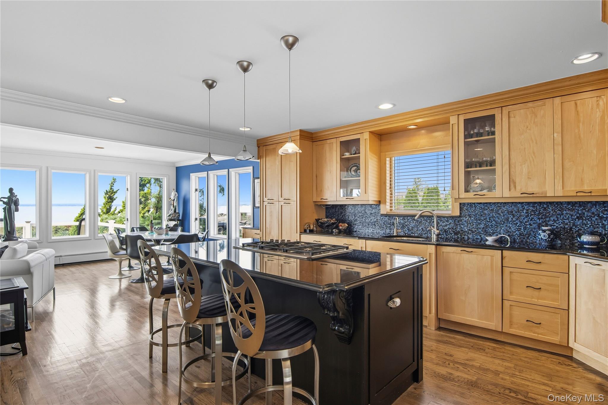 27 Mohring Bay Court, Bayville, NY 11709